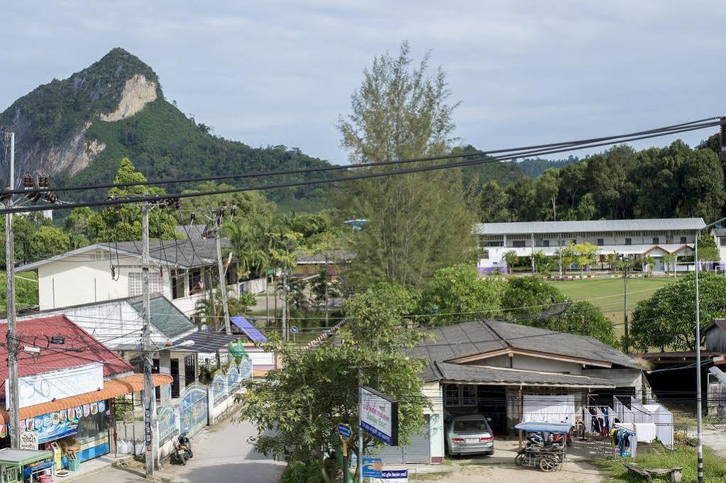 The Lucky Beach Ao Nang Екстериор снимка