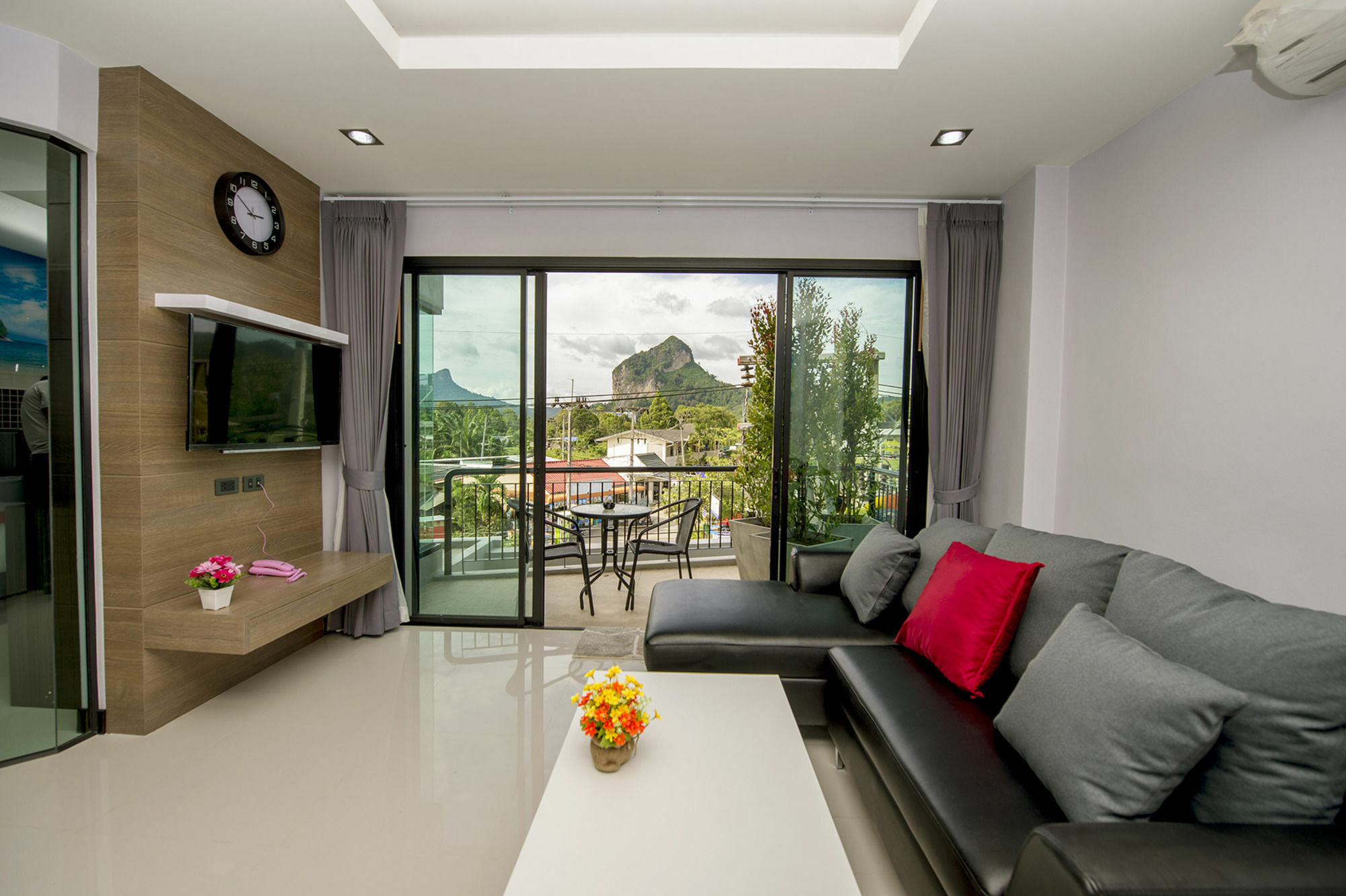 The Lucky Beach Ao Nang Екстериор снимка